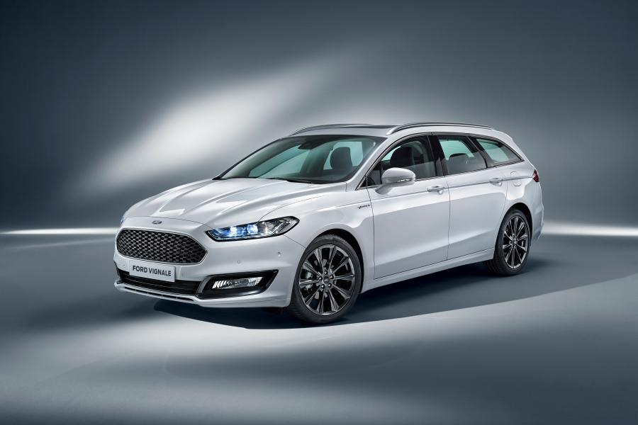  Ford Vignale Mondeo Turnier 2016 года  (фото 11 из 12)